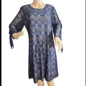 Tacera  dress size large. Elegant Navy Lace Dress Lined